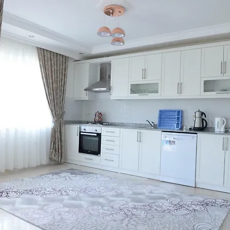 Lux White ألانيا