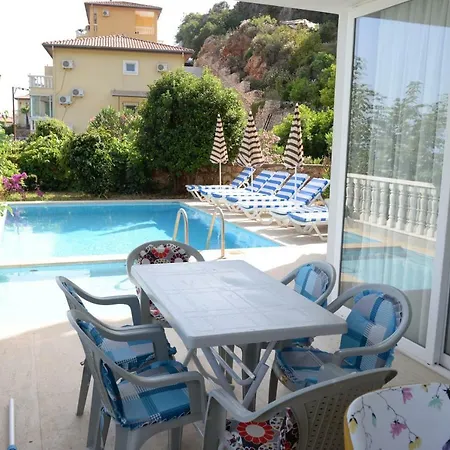 Vila Lux White